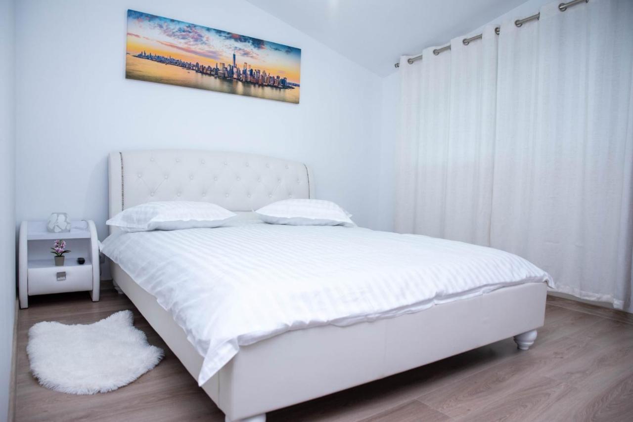 Green Apartments Oradea Eksteriør bilde