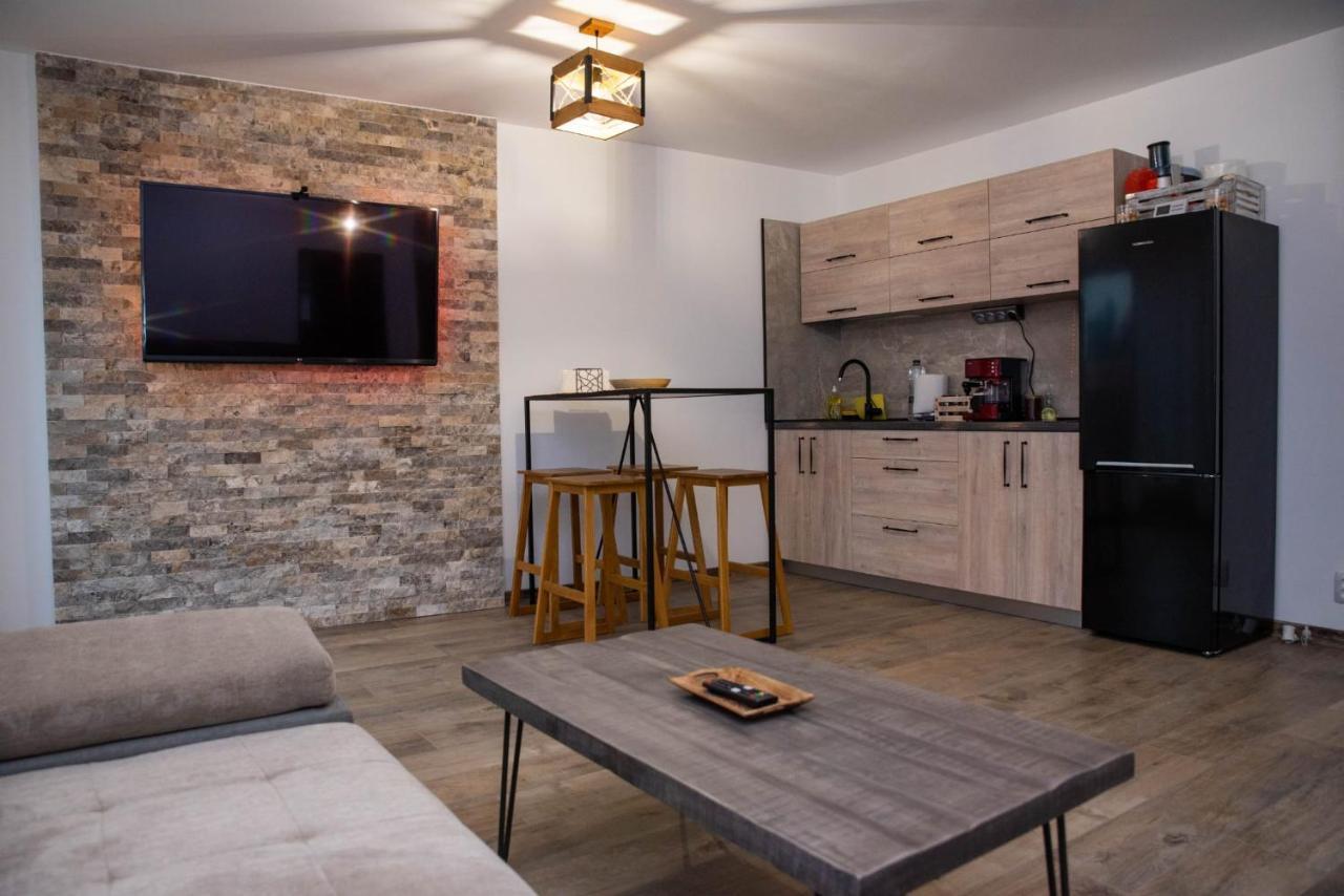 Green Apartments Oradea Eksteriør bilde