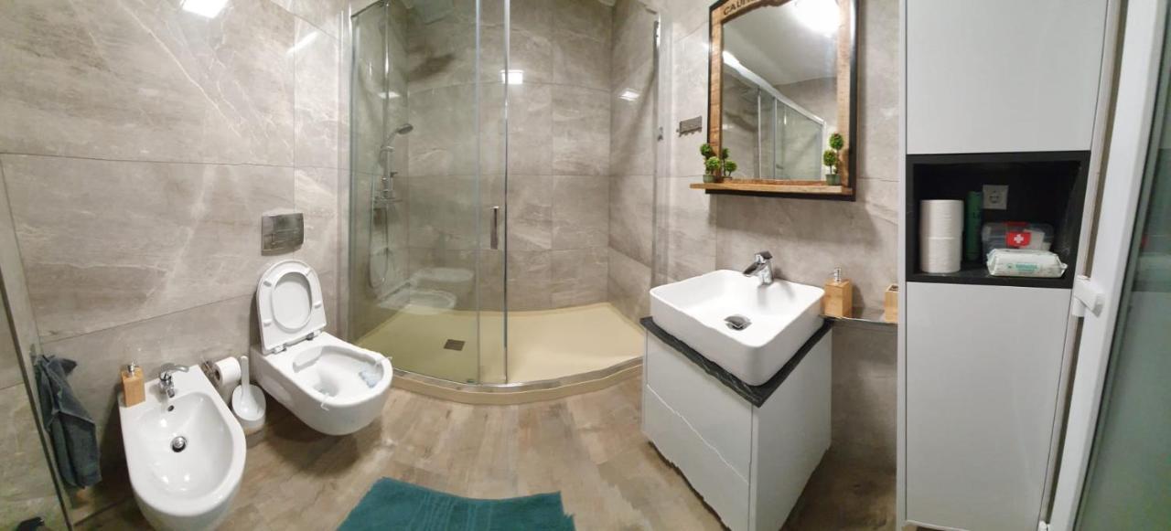 Green Apartments Oradea Eksteriør bilde