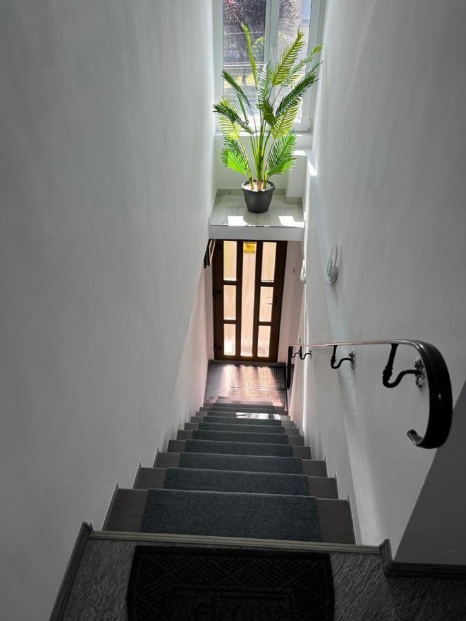 Green Apartments Oradea Eksteriør bilde