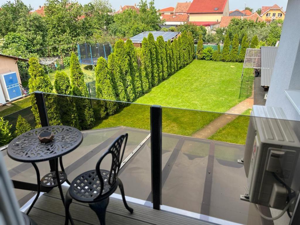 Green Apartments Oradea Eksteriør bilde
