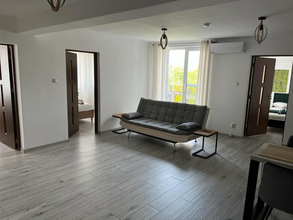 Green Apartments Oradea Eksteriør bilde